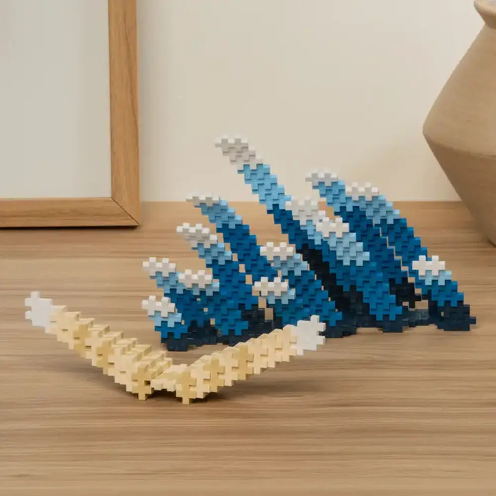 Plus-Plus Hokusai Inspired Link Toy