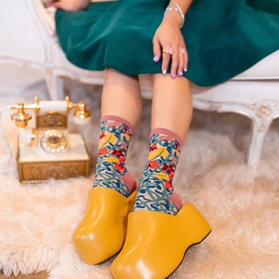 Sheer Tapestry Vines Crew Socks