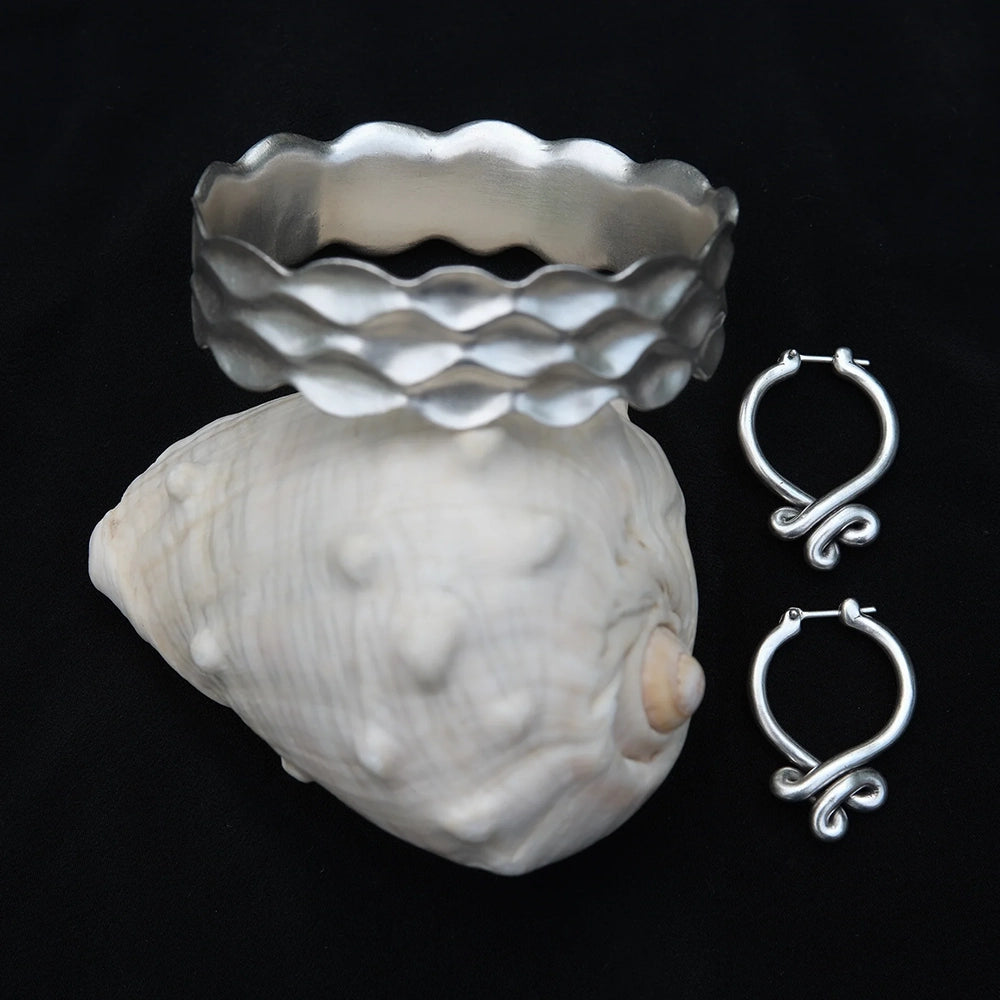 Swoop Hoop Earrings - Large