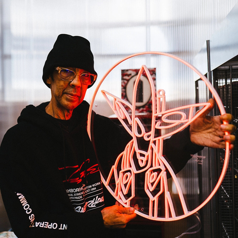 Futura Tondo White Neon Sign