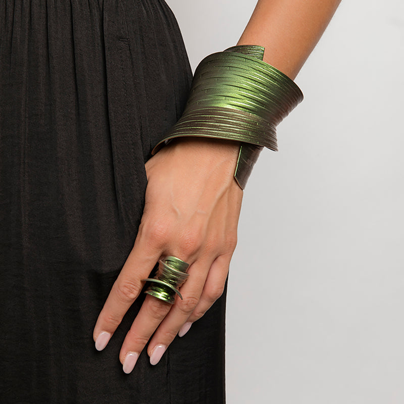 Lamina Ring - Holographic