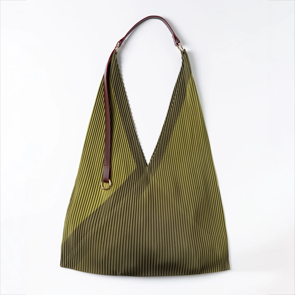 Audrey Y Pleated Bag