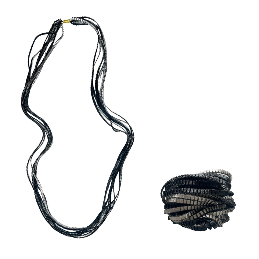 Essilp Pleated Necklace