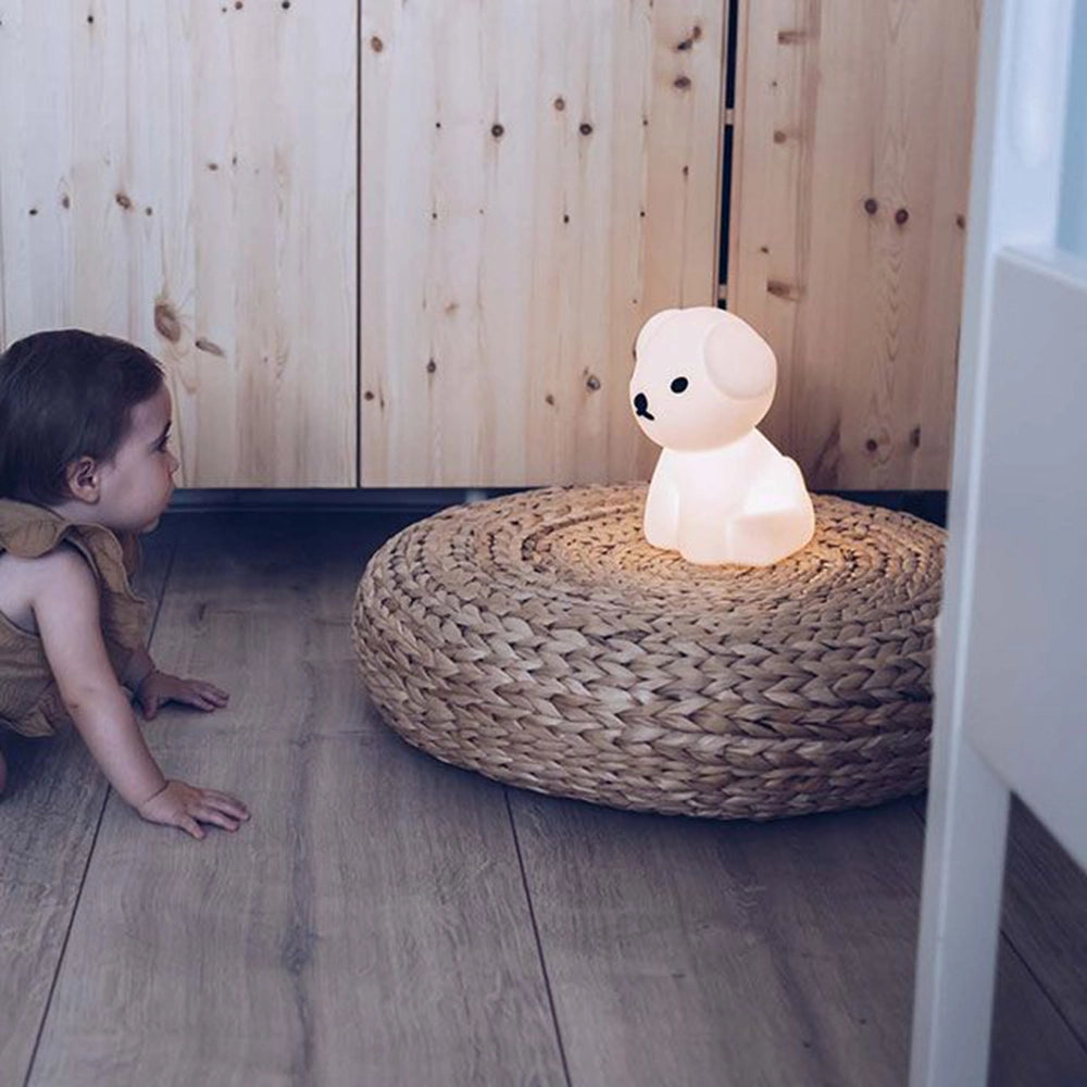 Snuffy First Light Lamp
