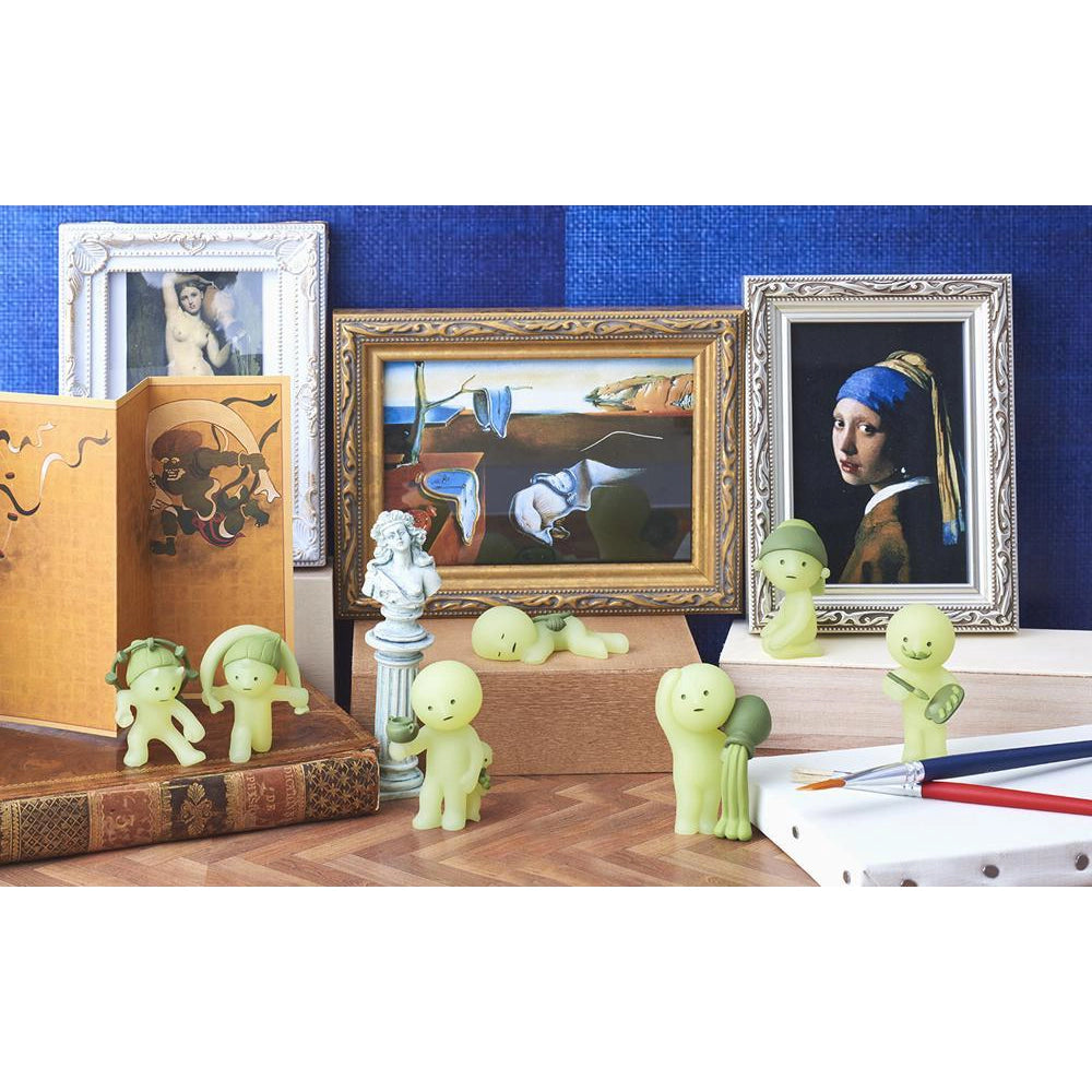 Smiski Glow Mini Figure - Museum