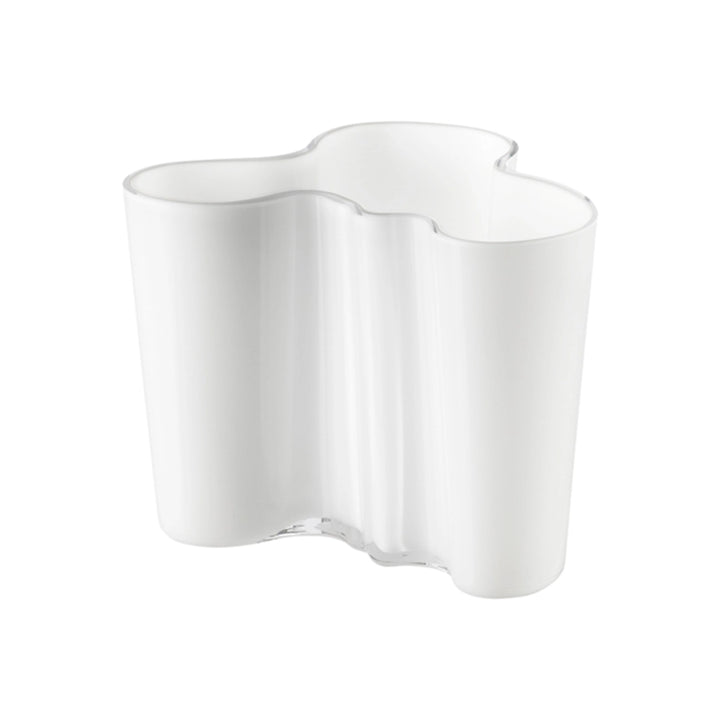 GA 67：Alvar Aalto Amazon.com: Iittala, 1020905, Alvar Aalto vases, Glass, Grey