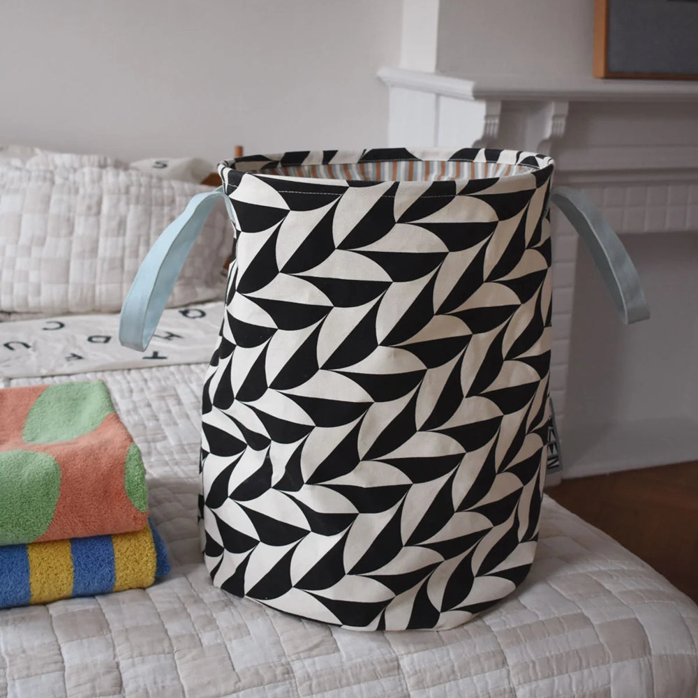 Dusen Dusen Canvas Laundry Hamper