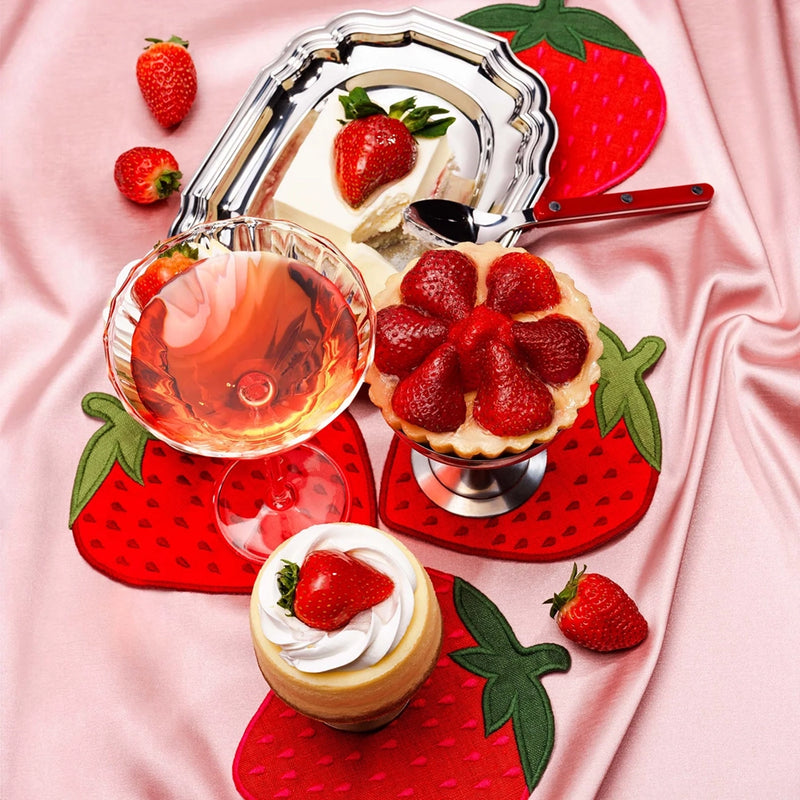 Strawberry Cocktail Napkins Set