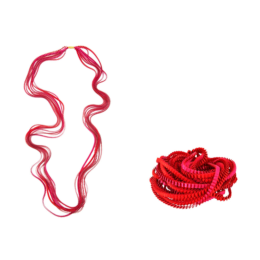 Essilp Pleated Necklace  