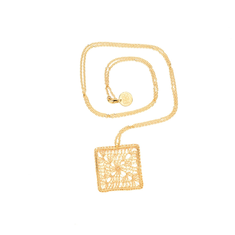 Woven Wire Square Necklace Gold 